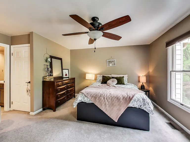13630 Cedar Creek Ln — Photo 14