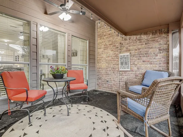 4533 Summerbrook Cir, Fort Worth, TX 76137