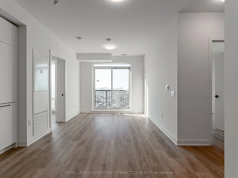 1185 Dupont St #1018 — Photo 9