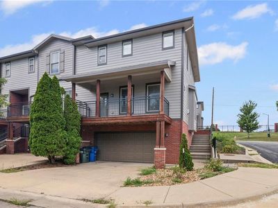 5245 Overland Dr APT D1, Lawrence, KS, 66049