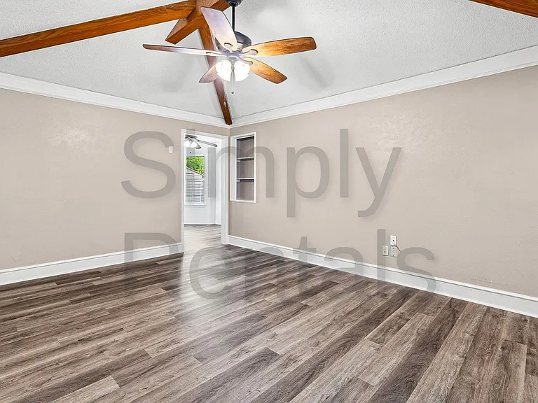 2504 Paul St — Photo 13