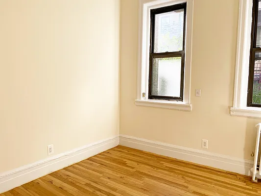 Rented by Waverly Realty Associates | media 6