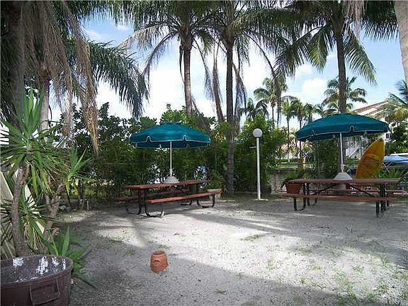 4th image of 2900 N Miami Beach Blvd