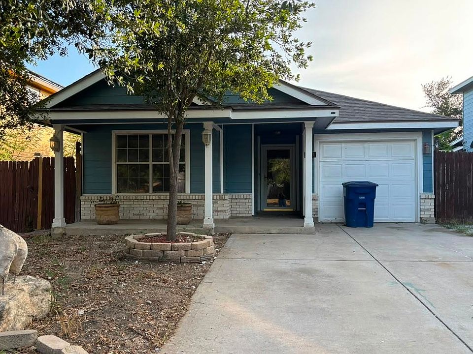 1st image of 17414 College Port Dr