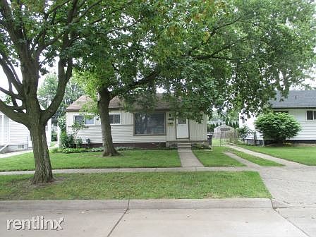 1st image of 32117 Hazelwood St