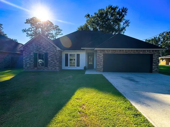 1725 Amelia Ave, Gonzales, LA 70737