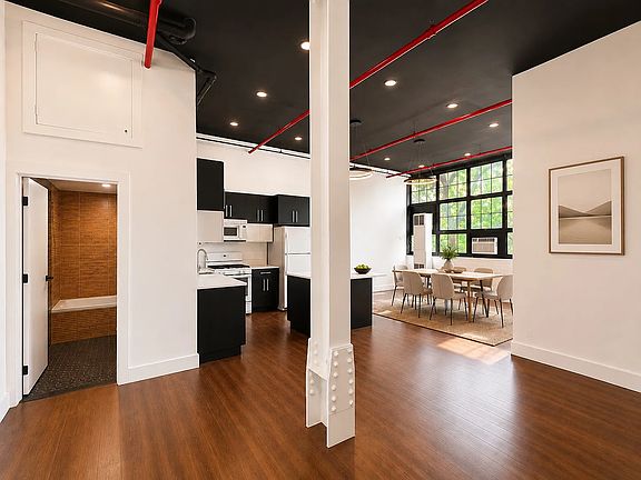 3rd image of 248 McKibbin St #1G