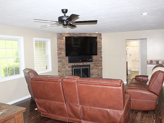 22’x28’ Open Living Area