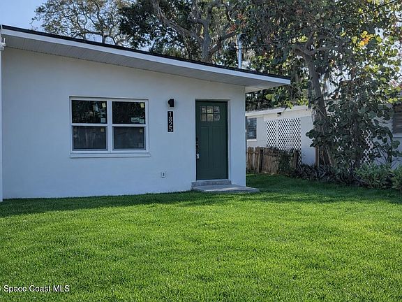 2nd image of 1827 Guava Ave