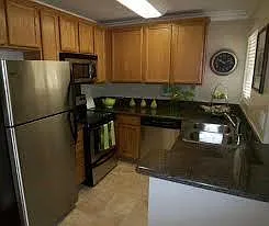 1475 Oakdale Ave — Photo 45