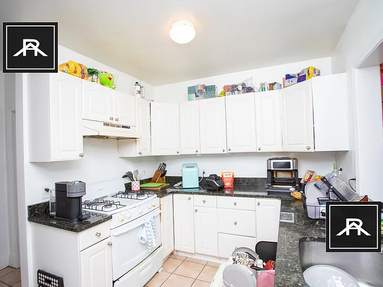 60 Egmont St #5 — Photo 16