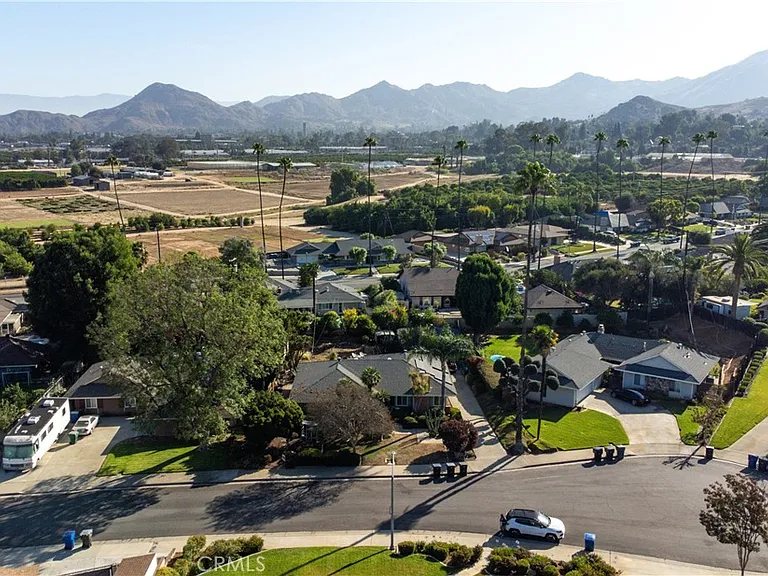 1185 La Subida Ct — Photo 34
