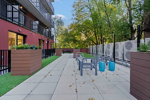 Rented by Carroll Development Leasing LLC | media 36