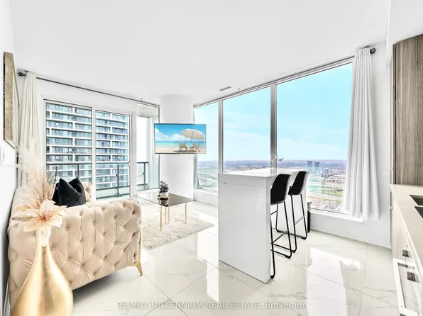 898 Portage Pkwy #4109, Vaughan, ON L4K 4Z4