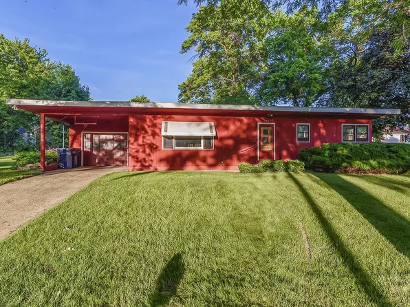 902 Sutherland Avenue, Janesville, WI 53545