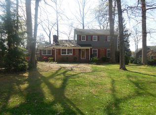 1907 Strathmore Dr, Greensboro, NC 27410