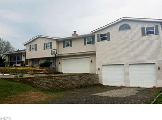 11260 Acadia Dr NE, Magnolia, OH 44643