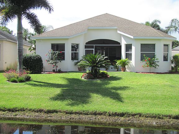 2nd image of 2660 Village Ln