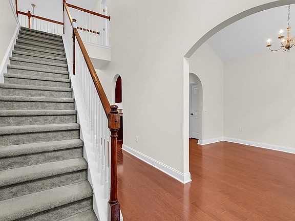 2nd image of 148 Rivers Edge Dr.