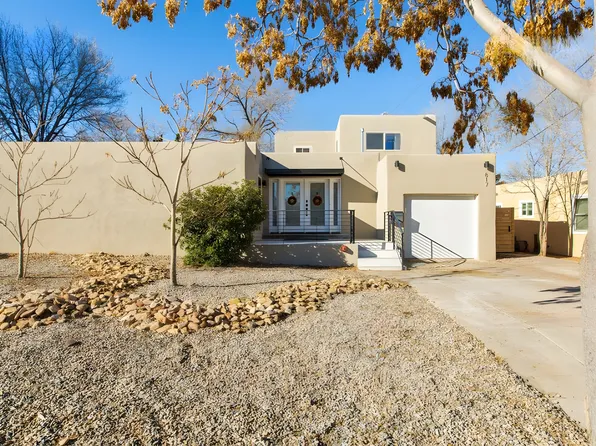 817 Lafayette Dr NE, Albuquerque, NM 87106