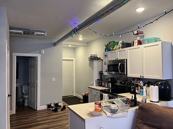 5th image of 1035 14th Ave SE #2