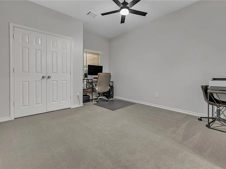 3800 Blackhawk Ln — Photo 10