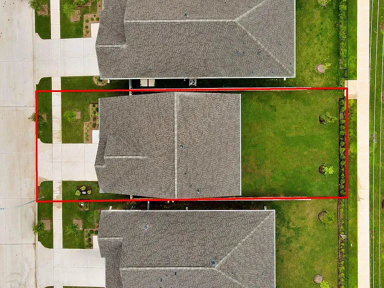 8038 Wandering Glider Dr — Photo 3