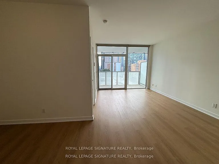 1 Market St #914 — Photo 23