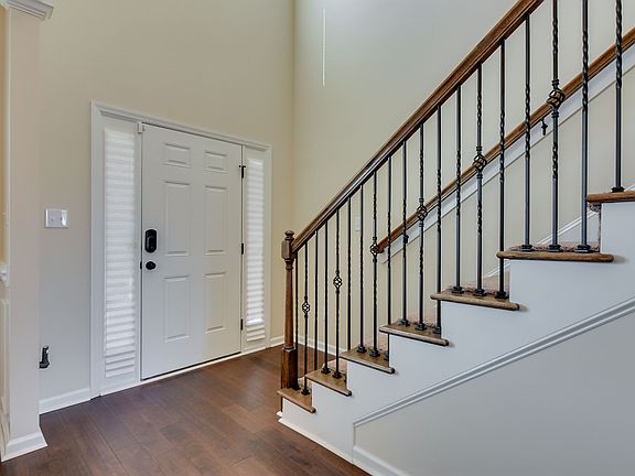 5th image of 2712 Ashton Dr
