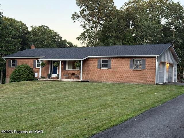 1st image of 825 Jesse Rd