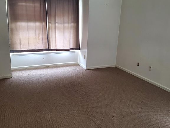 5th image of 302 Patriot Ln Unit 2F