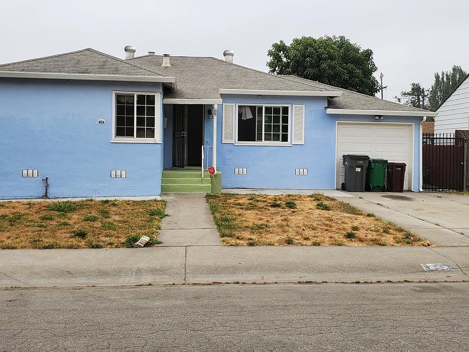 1st image of 458 Olive St