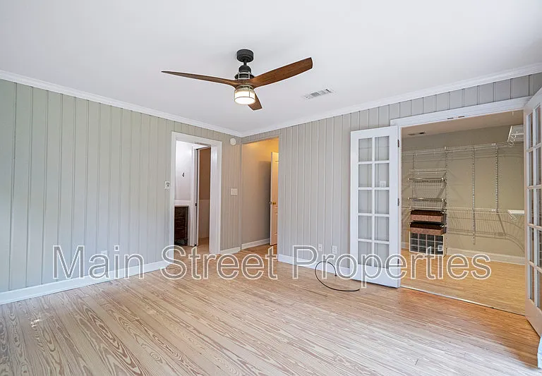 1915 E Avery St — Photo 9