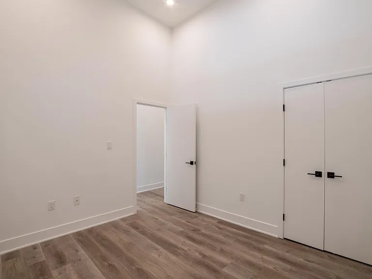1420 Point Breeze Avenue — Photo 60