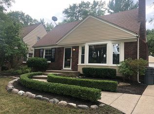 1633 Edgewood Dr, Royal Oak, MI 48067