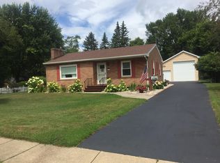 410 Seminary St, Grand Ledge, MI 48837