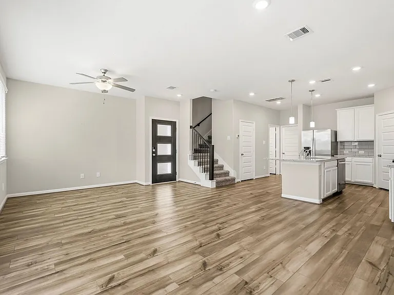 1516 Lakeline Oak Dr — Photo 6