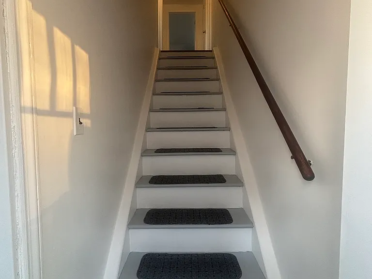 8th St — Photo 9