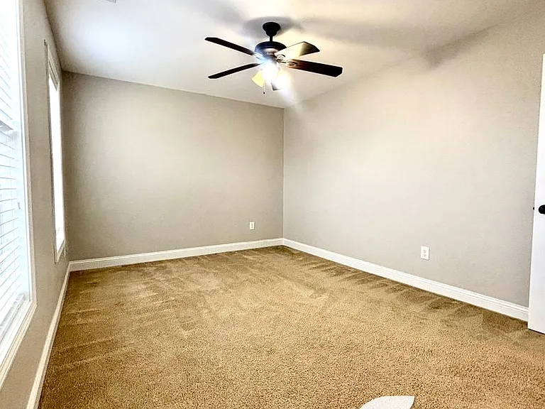 239 Fountain Grove Dr — Photo 39