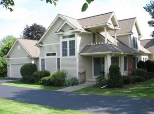 22 Overlook Dr, Queensbury, NY 12804