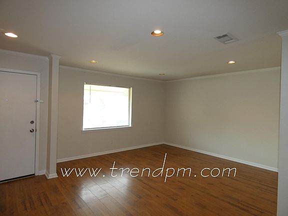 3rd image of 951 Easy St