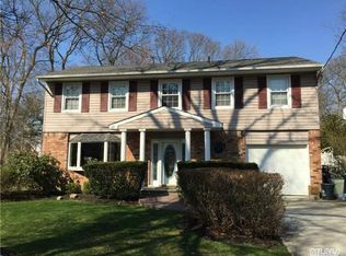 11 Block Blvd, Port Jefferson Station, NY 11776