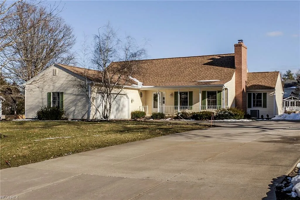 2448 Olde Farm Ln photo 1
