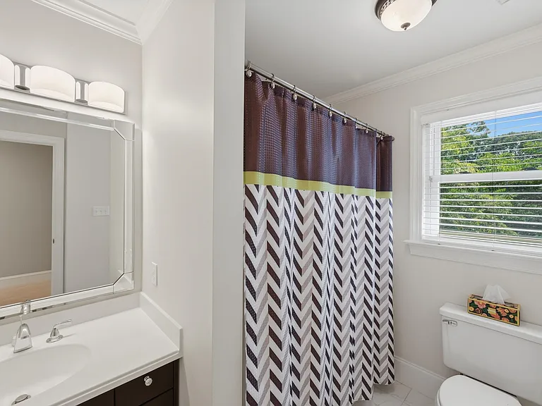 7514 Wellesley Park S — Photo 32