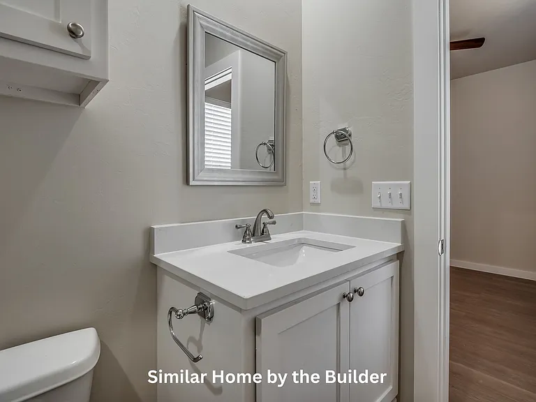 121 Sterling Dr — Photo 25