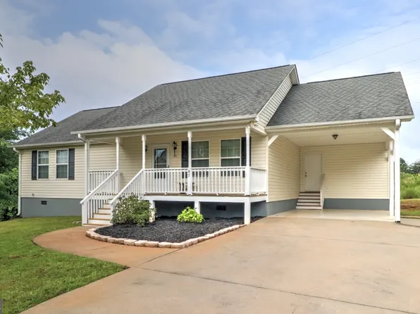 47 Head Ln, Cleveland, GA 30528