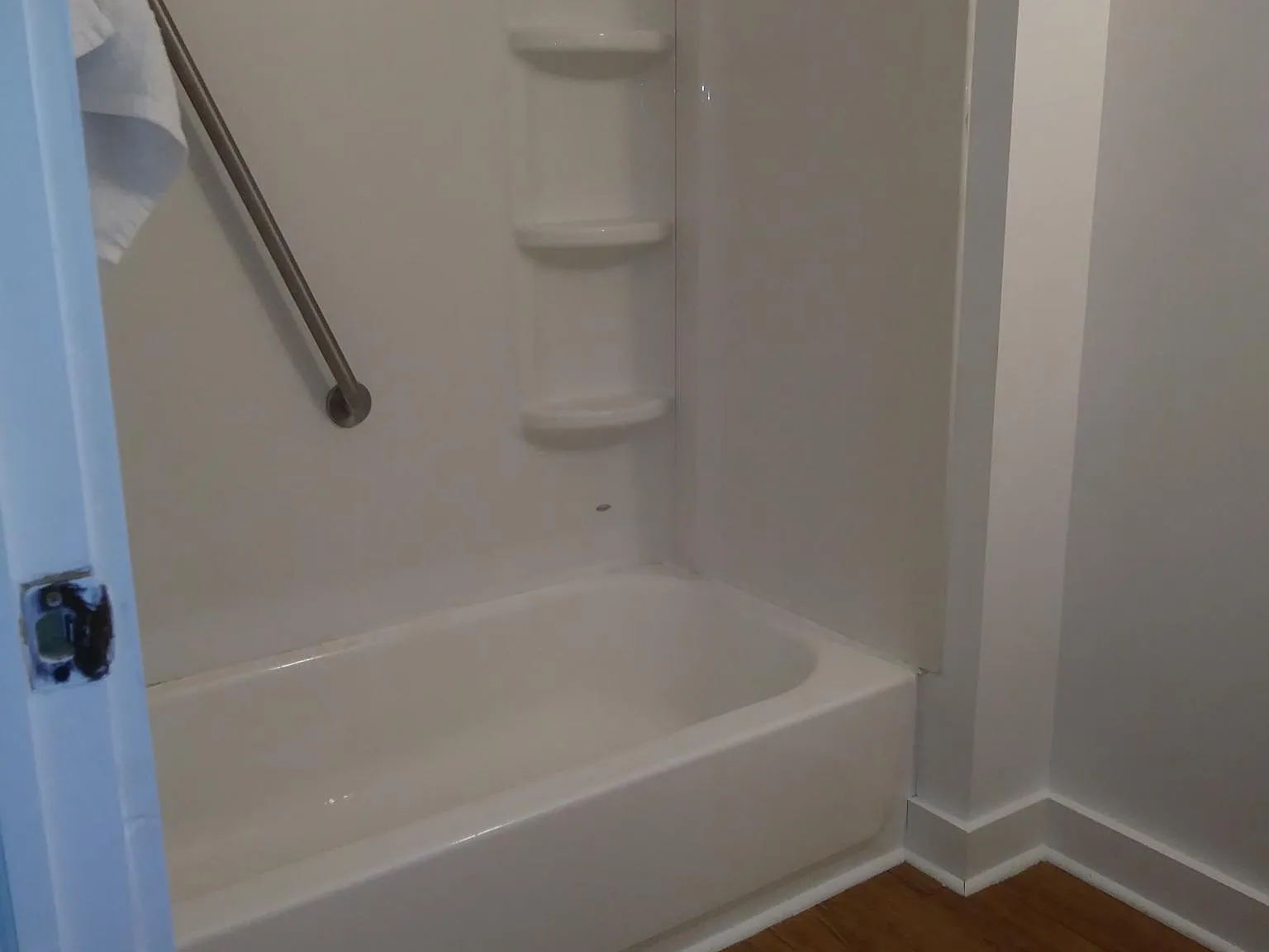 1 bed, 895 sqft, $1,025 — Photo 4