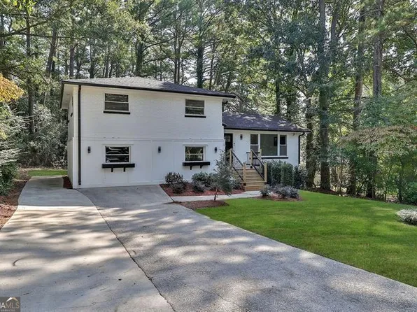 1770 Austin Dr, Decatur, GA 30032