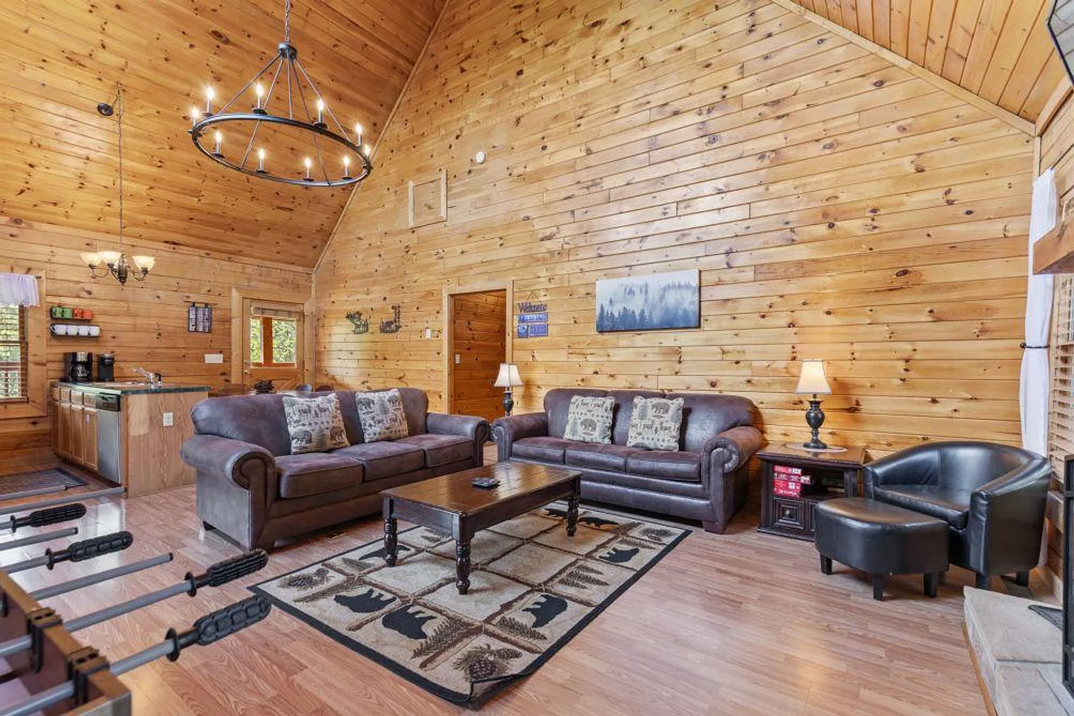 2 bed, 2.0 bath, 1001 sqft, $3,418 — Photo 3