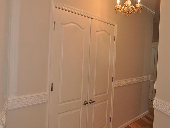 4th image of 815 Branch Dr APT 106
